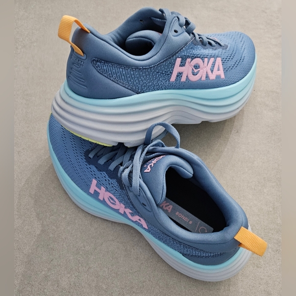 Womens Hoka Bondi 8 Size 6.5B - Picture 2 of 5